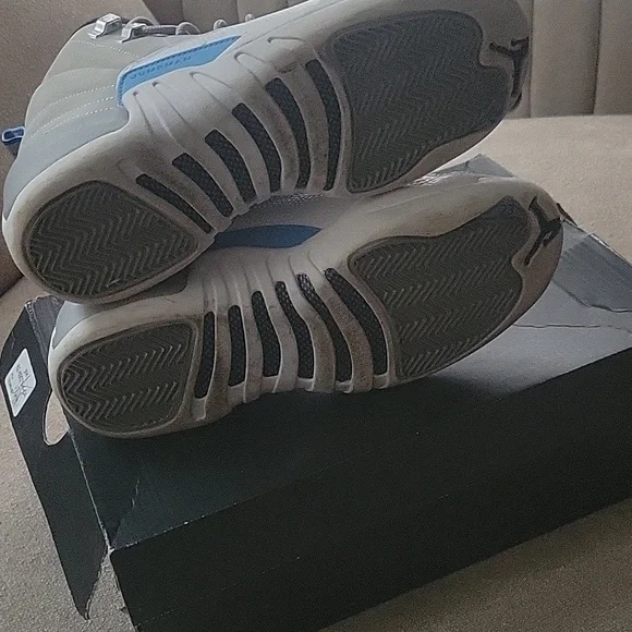 Jordan Retro 12 - Picture 5 of 6